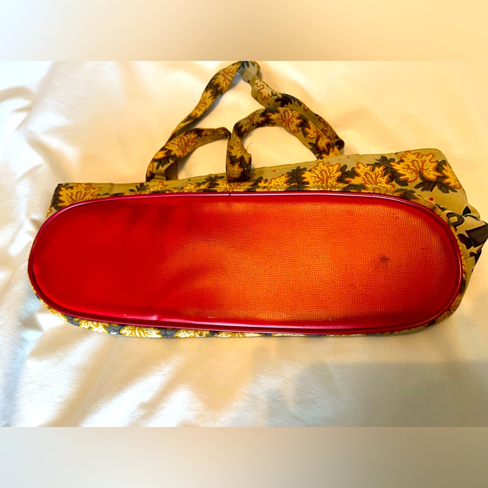 Floral Patterned, Knitting Tote Bag with Red Drawstring and vinyl bottom Vintage - Picture 3 of 7